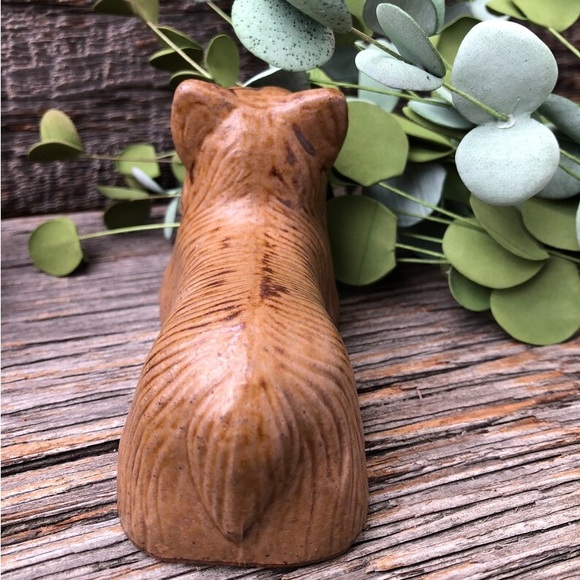 Cute Vintage Dog Figurine ceramic Maltese or Silky Terrier Vtg clay Terracotta🤎 - Picture 5 of 11
